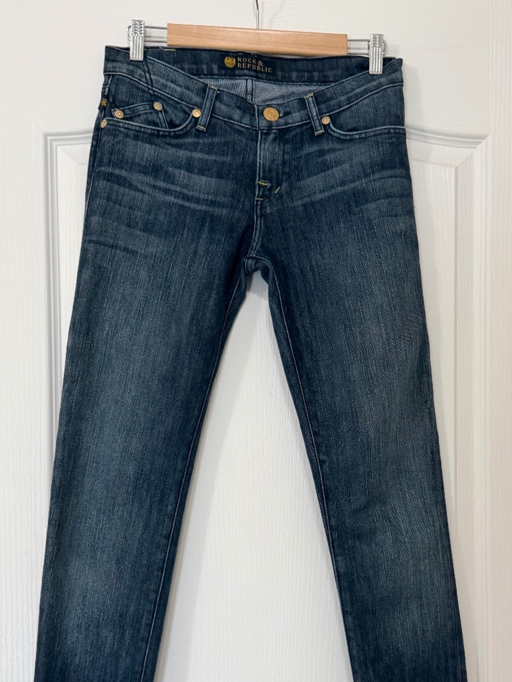 Rock & Republic Vintage Berlin Jeans Dark Wash Gold Embroidered R&R Size 28
